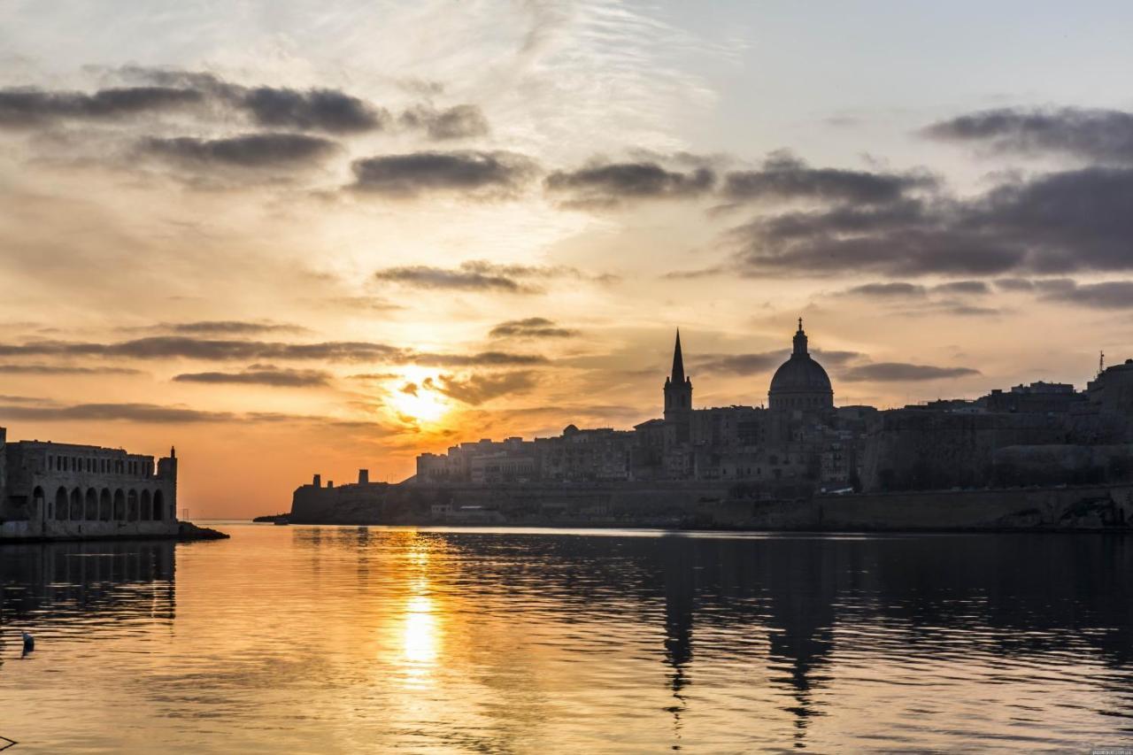 Luxurious 2Br Apartment In Valletta Bagian luar foto