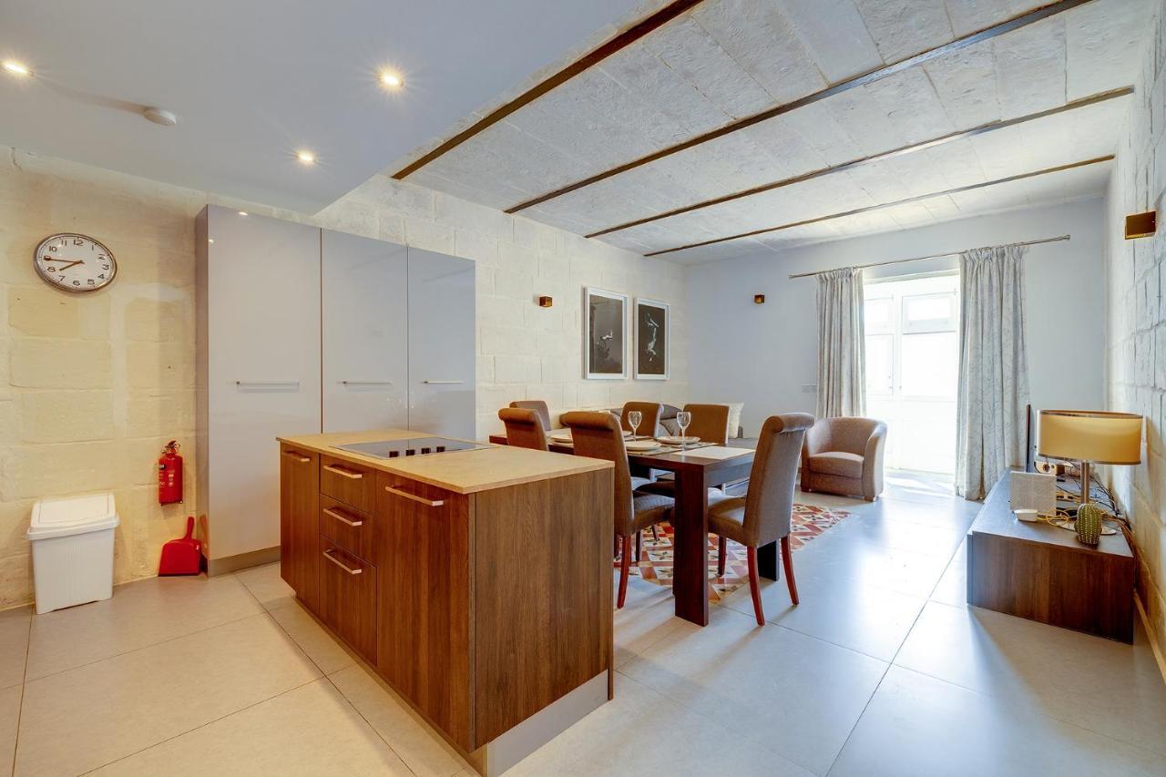 Luxurious 2Br Apartment In Valletta Bagian luar foto